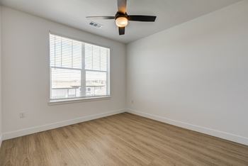 Ceiling fans in living room and bedrooms
